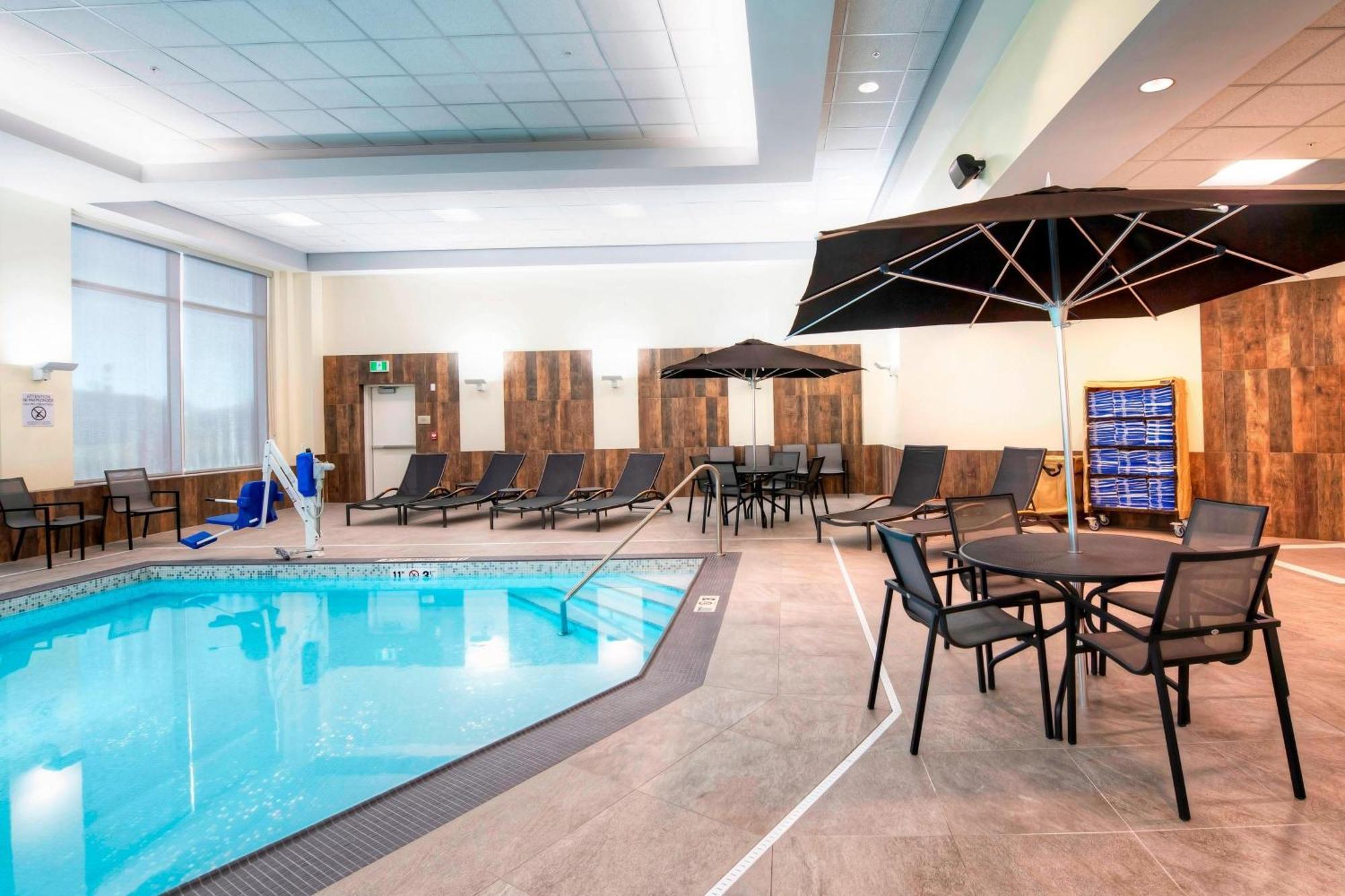 Fairfield Inn & Suites By Marriott Ottawa Airport Exterior foto